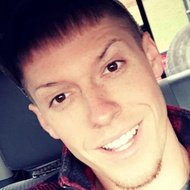 Taylor Ray Holbrook, 33 (Country-Sänger)