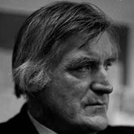 Ted Hughes (1930 - 1998) (Poeta)