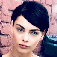 Teela Sullivan, 34 (Instagram明星)