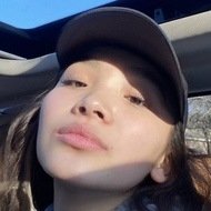 Telci Huynh, 18 (TV-Schauspielerin)