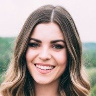 Tenille Arts, 29 (鄉村歌手)