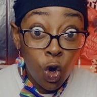 Tenishia Faulkner, 39 (喜劇演員)