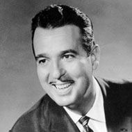 Tennessee Ernie Ford (1919 - 1991) (Ca sĩ nhạc đồng quê)