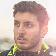 Teodoro Corbo, 32 (摄影家)