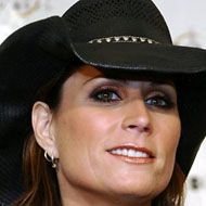Terri Clark, 55 (Кантри-Певец )