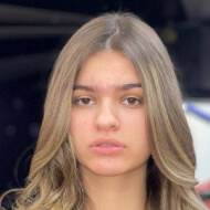 Tety Vlogs, 21 (TikTok Star)