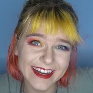 The Queer Kiwi, 25 (YouTube明星)