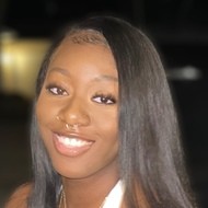 therealmomianax2, 25 (TikTok明星)