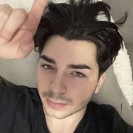 Therealred, 26 (YouTube明星)