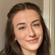 theredbowl, 25 (TikTok Star)