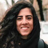 Thoraya Maronesy, 35 (Star di YouTube)