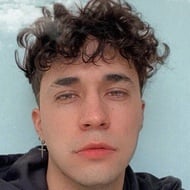 Tiago Sarmiento, 30 (YouTube Star)