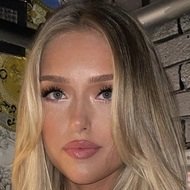 Tiana Lachnit, 27 (YouTube明星)