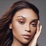 Tiara Young, 32 (Model)
