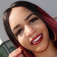 Tiffanie Seaberry, 32 (Instagram Star)