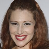 Tiffany Darwish, 52 (Cantante Pop)