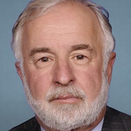 Tim Bishop, 75 (Politiker)