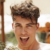 Tim Schaecker, 24 (TikTok明星)