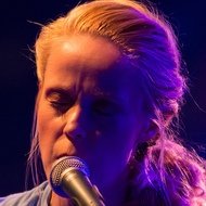 Tina Dico, 46 (Popsänger)