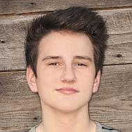 Toby McDonough, 27 (流行歌手)