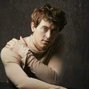 Tom Blyth, 30 (电视演员)