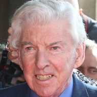 Tom O'Connor (1939 - 2021) (喜剧演员)