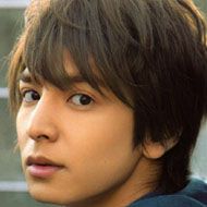 Toma Ikuta, 39 (电视演员)