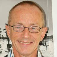 Topper Headon, 68 (Nghệ sĩ chơi trống)