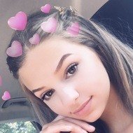 Tori Assise, 23 (YouTube Star)