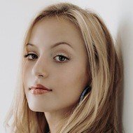Tori Kay Harris, 22 (流行歌手)