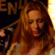 Tori Sparks, 41 (Cantante Pop)