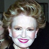 Tova Traesnaes (1941 - ?) (Entrepreneur)