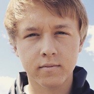 Trek, 27 (TikTok明星)