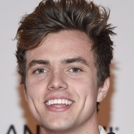 Trevis, 27 (流行歌手)