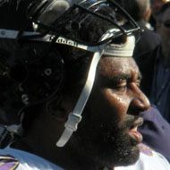 Trevor Pryce, 50 (Jugador de Fútbol Americano)