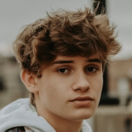 Tucker Dellutri, 21 (TikTok明星)