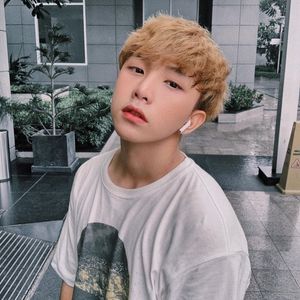 Tung Maru, 24 (Rapper)