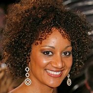 Tupele Dorgu, 47 (電視女演員)