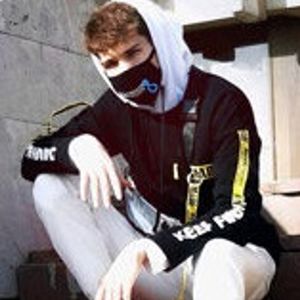 Tuzelity, 28 (TikTok Star)