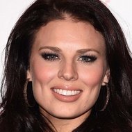 Twinnie-Lee Moore, 38 (舞台女演員)