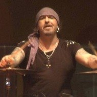 Txus di Fellatio, 55 (鼓手)