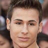Tyler Medeiros, 28 (Popsänger)