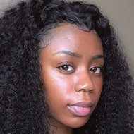 Uche Mba, 28 (Modella)