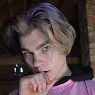 Ultras Plays, 23 (YouTube明星)