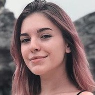 Ulyana Enders, 21 (YouTube明星)