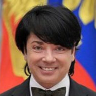 Valentin Yudashkin (1963 - 2023) (Styliste modéliste)