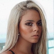 Valentina Prez, 22 (Pop Singer)