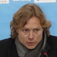 Valeri Karpin, 56 (足球教练)