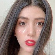 VaneVane, 36 (YouTube Star)