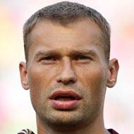 Vasili Berezutski, 43 (足球運動員)